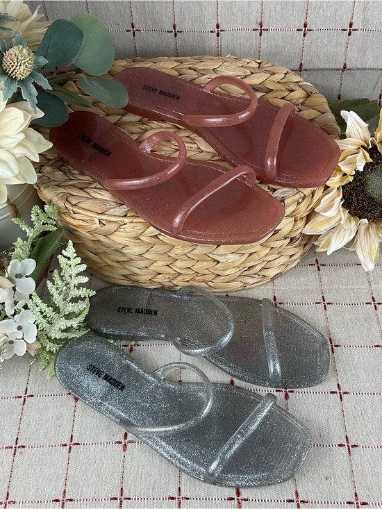 Steve Madden Shoes - Set of 2 Steve Madden “PIKE” Jelly Flip Flop Sandals Size 6 Pink & Silver New